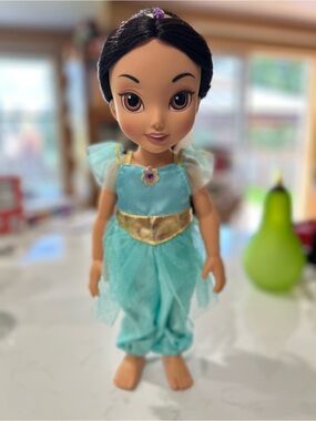 Disney Princess Jasmine 15in Toddler doll